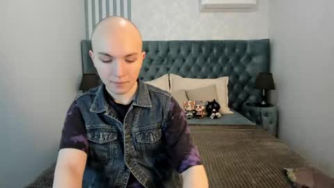 Snapshot of patrickbevy chatting on May 26, 7:21 pm Patrick online show from May 26, 7:21 pm