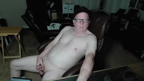 Snapshot of patrickstroking chatting on October 25, 11:10 pm patrickstroking online show from October 25, 11:10 pm