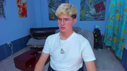 .... online show from December 3, 7:27 am