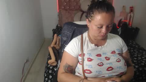 patty squirt87 online show from October 20, 2:45 am