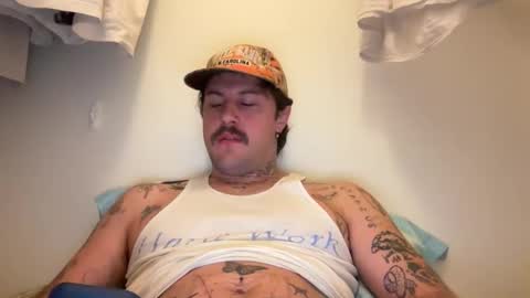 Snapshot of pattys_worlds chatting on April 17, 12:24 am Patty online show from April 17, 12:24 am