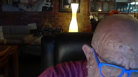 patvac online show from December 8, 1:58 pm