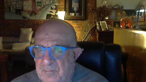 Snapshot of patvac chatting on June 19, 2:43 pm patvac online show from June 19, 2:43 pm