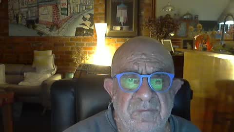 Snapshot of patvac chatting on June 27, 3:17 pm patvac online show from June 27, 3:17 pm