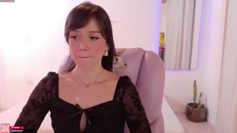 Sofa online show from February 24, 7:01 pm