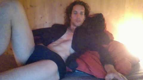 paueriwan online show from December 6, 8:51 pm