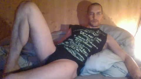 paueriwan online show from January 10, 9:30 pm