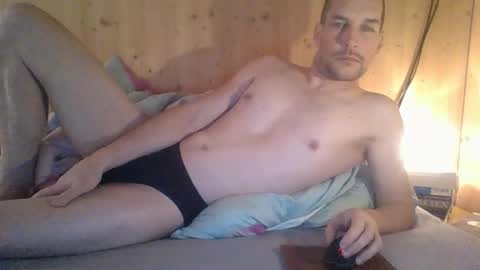 paueriwan online show from January 11, 9:58 am