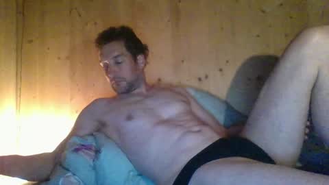 Snapshot of paueriwan chatting on April 26, 2:09 am paueriwan online show from April 26, 2:09 am