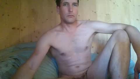 Snapshot of paueriwan chatting on April 27, 6:22 am paueriwan online show from April 27, 6:22 am
