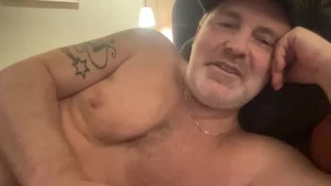 HipsterdadUK online show from January 17, 2:38 am