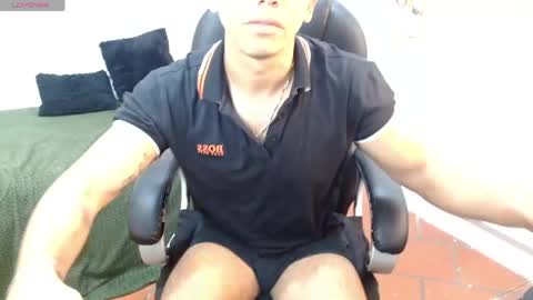 paul_cros online show from June 5, 11:16 am