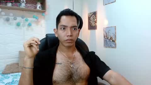 paul_cros online show from June 19, 11:25 am