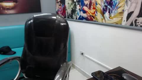 Snapshot of paul_ponce chatting on June 6, 12:21 pm PAUL online show from June 6, 12:21 pm
