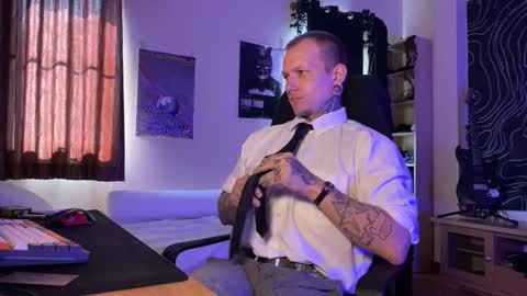 Paul online show from February 9, 2:37 am