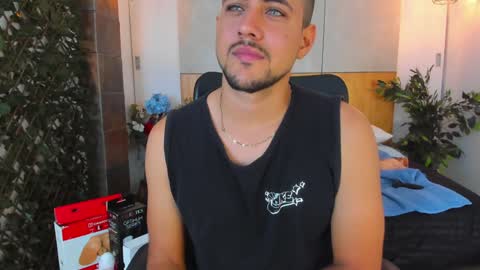 Paul Rivera online show from December 10, 11:08 pm