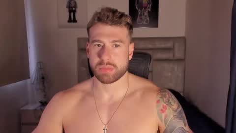 PAUL ROGER online show from December 15, 10:47 pm