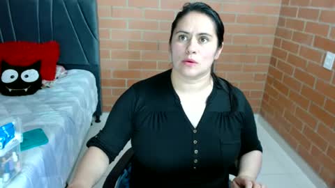 Snapshot of paula__117 chatting on June 30, 10:55 pm paula__117 online show from June 30, 10:55 pm