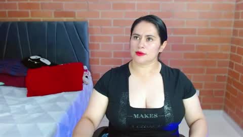 Snapshot of paula__117 chatting on August 3, 11:30 pm paula__117 online show from August 3, 11:30 pm