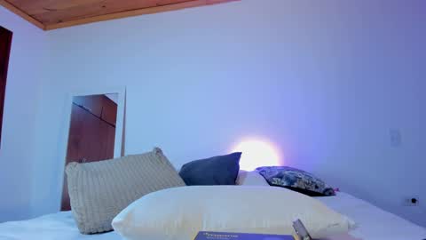 Paula perez - online show from January 12, 3:07 am