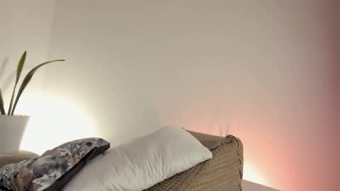 Paula perez - online show from October 6, 3:37 am