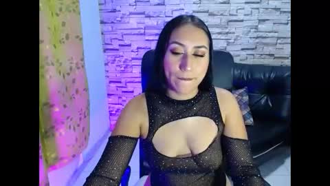 paula ross online show from May 7, 11:43 pm