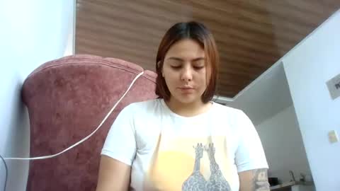 Snapshot of paula_torrez chatting on July 17, 3:29 pm paula_torrez online show from July 17, 3:29 pm