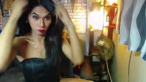 Snapshot of paulaontop chatting on January 1, 5:00 pm paulaontop online show from January 1, 5:00 pm