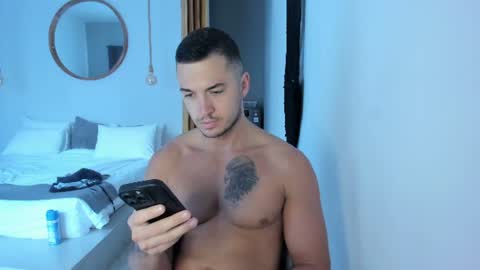paulblack021 online show from June 29, 2:40 am