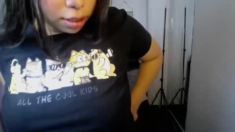 Snapshot of paulina07_ chatting on June 1, 1:35 pm paulina07_ online show from June 1, 1:35 pm