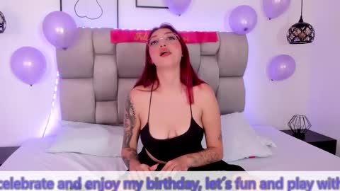 paulina_881 online show from January 14, 5:02 am