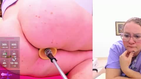 Paulina Davis  online show from January 27, 12:22 am