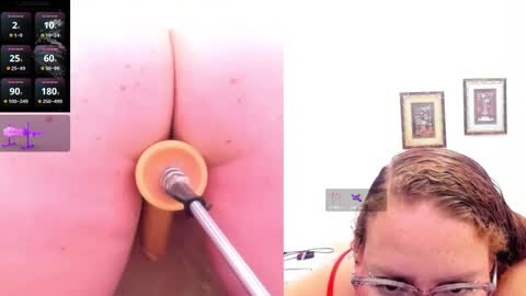 Paulina Davis  online show from February 27, 6:40 am