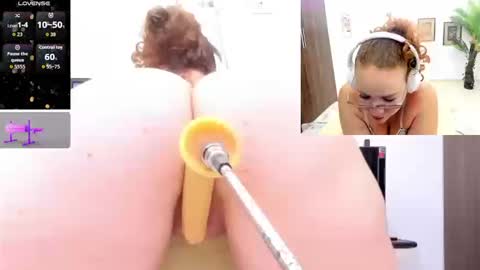 Paulina Davis  online show from September 23, 4:04 am