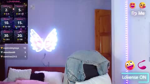 paulina online show from February 18, 6:58 pm