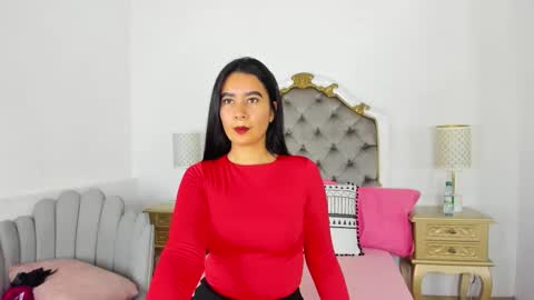paulina lux online show from February 11, 8:03 pm