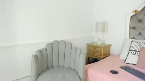 paulina lux online show from March 6, 10:17 pm