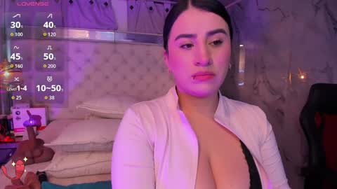 paulinabelen21 online show from May 22, 2:51 am