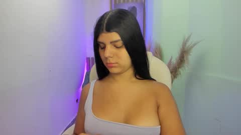 Paulina Belle online show from February 3, 1:49 pm