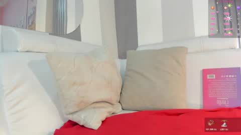 Snapshot of paulinasaeenz chatting on June 8, 1:44 pm PaulinaSaennz online show from June 8, 1:44 pm