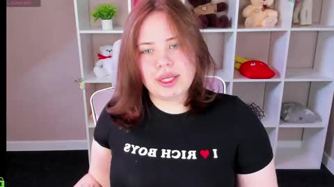 Erica online show from May 3, 9:48 am