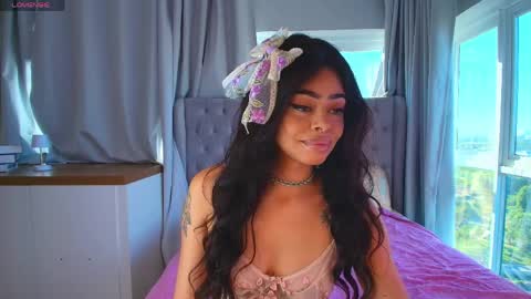 paulinne_clark online show from March 29, 7:25 pm