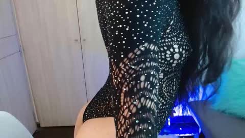 Snapshot of pauliv chatting on January 10, 9:30 pm Paulina online show from January 10, 9:30 pm
