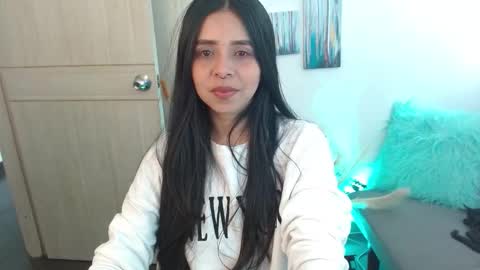 Snapshot of pauliv chatting on February 9, 6:56 pm Paulina online show from February 9, 6:56 pm