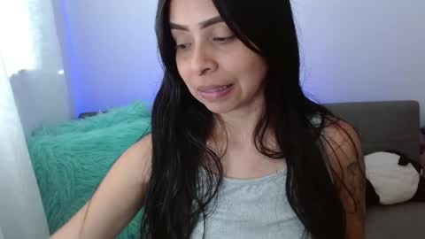 Snapshot of pauliv chatting on April 24, 9:28 pm Paulina online show from April 24, 9:28 pm