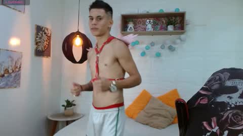 paull online show from February 3, 3:15 am