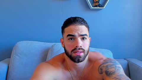 Snapshot of paulphoenix_ chatting on January 20, 9:32 pm Paul Phoenix online show from January 20, 9:32 pm