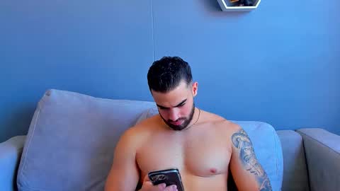 Snapshot of paulphoenix_ chatting on September 23, 7:50 pm Paul Phoenix online show from September 23, 7:50 pm