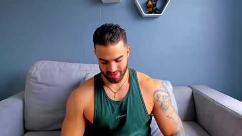 Snapshot of paulphoenix_ chatting on October 8, 7:33 pm Paul Phoenix online show from October 8, 7:33 pm