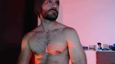 Snapshot of paulripped chatting on October 12, 5:50 am Paul online show from October 12, 5:50 am